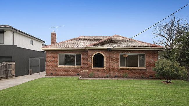 Garth Turnbull and Hayley Chalmers-Robinson are selling 59 McMahon Rd, Reservoir.