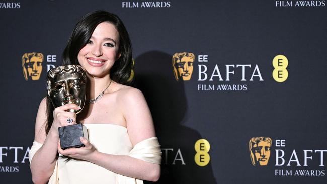US actress Mikey Madison poses with the award for Best leading actress for Anora. Picture: Justin Tallis/AFP