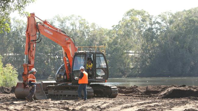 Black Swan Lake slowly being filled in at Bundall. Picture Glenn Hampson