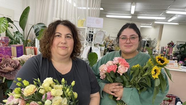 Mother and daughter Bendigo florist team Rachael and Grace Lyne are preparing for the annual Valentine's Day rush.