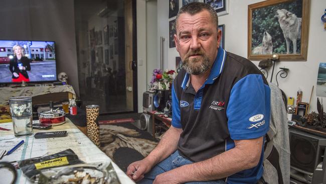 Steven Hainsworth in his Mildura home, where this week he emphatically denied he was a murderer. Picture: Jason Edwards