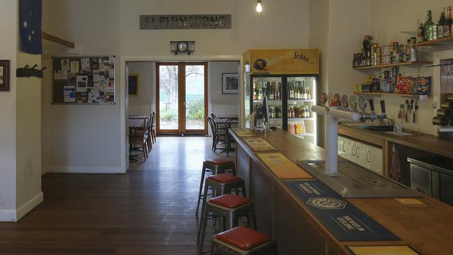 Border towns are particularly frustrated, with would-be patrons instead dining at pubs in neighbouring states where restrictions are less. Picture: Ian Currie