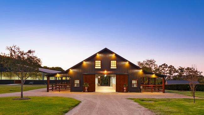 The equine facilities include a new stable block for six horses with day yards, tack room, and hot and cold wash bay.