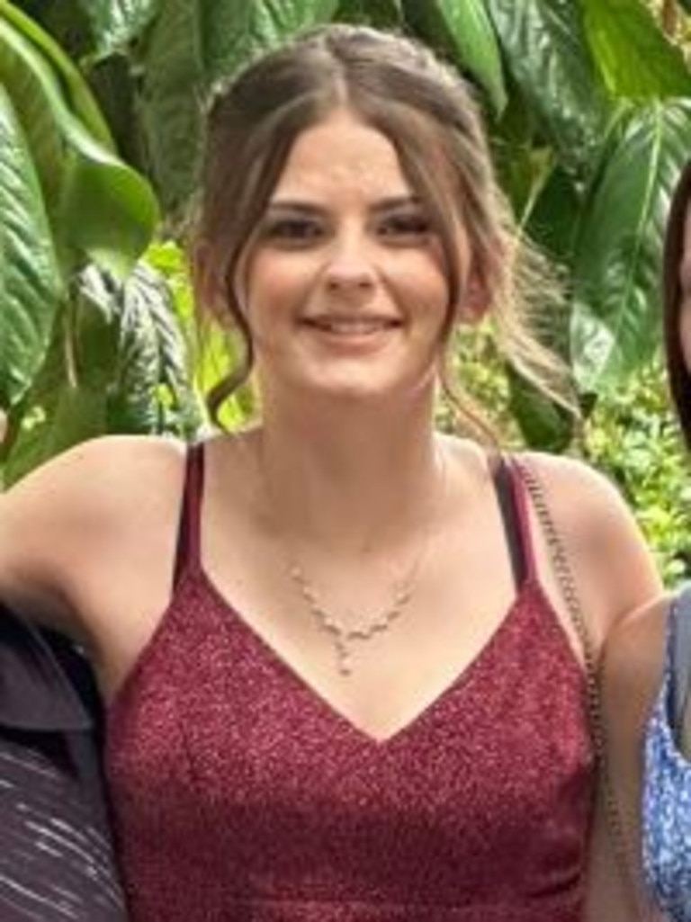 Missing Bundaberg teenager Phoebe Bishop.