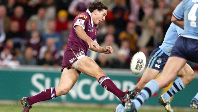 Slater kicks off his own legend in Origin 2004.