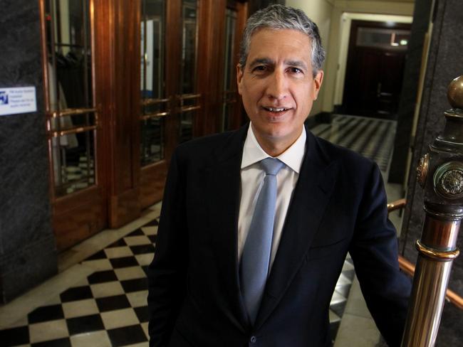 Orica chief executive Alberto Calderon speaking at the Melbourne Mining Club lunch at Melbourne Town Hall.