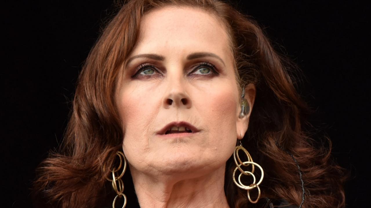 One word ruins mood at star’s Aussie show