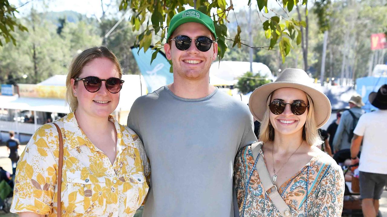 Abbey Newton with Brendan and Fiona Bunt at the Gympie Muster. Picture: Patrick Woods.