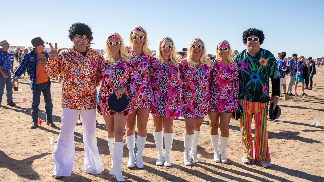 5,838 boot-scooters claim world record raising over $87,000 for Royal Flying Doctors at world’s most remote festival BIG RED BASH SMASH ‘NUTBUSH’ WORLD RECORD IN MOST AUSSIE TRIBUTE TO TINA TURNER . Picture: Supplied