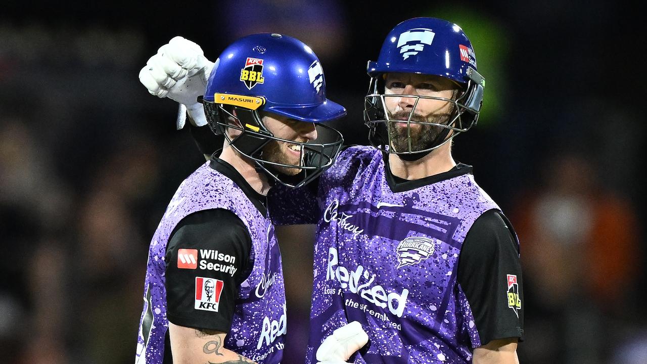 Mac Wright and Matthew Wade set up the run chase.