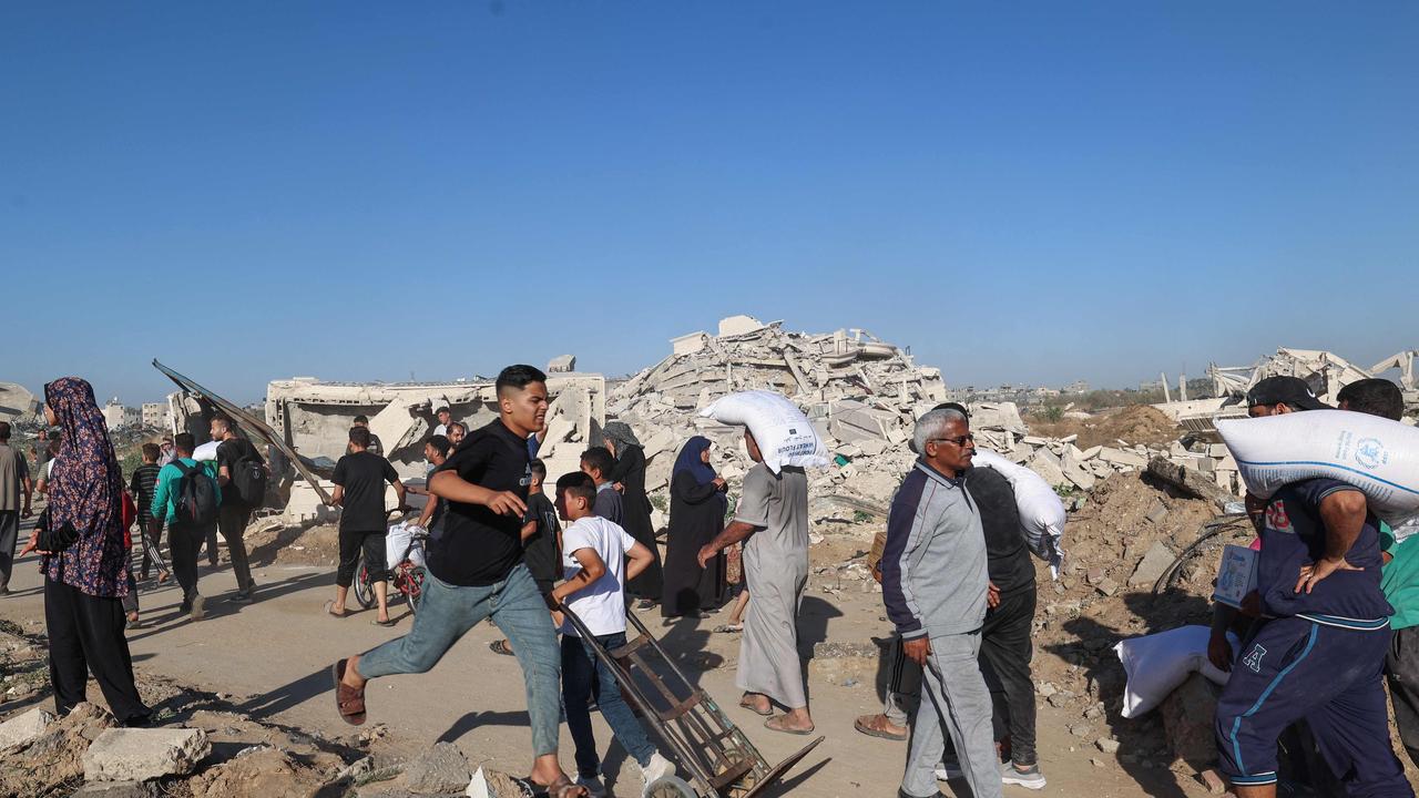 ‘Desperate’ Gazans lining up for food say supplies remain limited