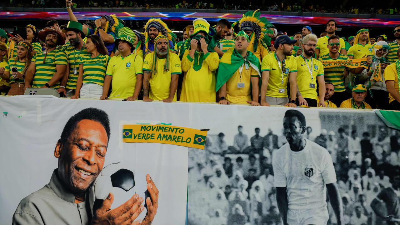 Brazil dedicates World Cup win to ailing football legend Pele