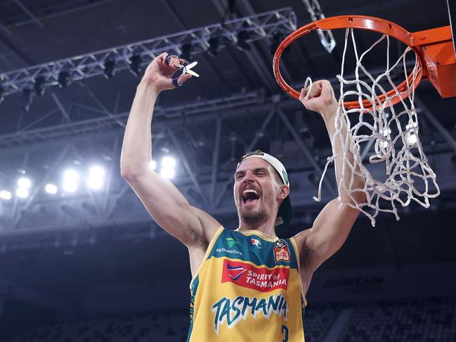 Anthony Drmic cuts the net. The JackJumpers go into season 2024-25 as the reigning NBL champs. Picture: Getty