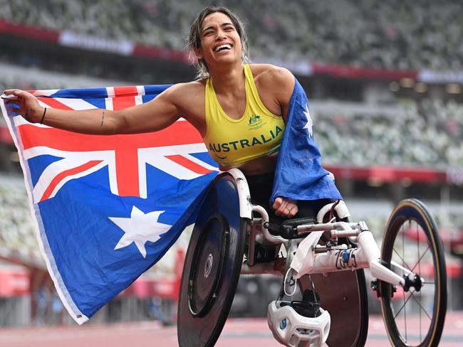 *** BESTPIX *** TOKYO, JAPAN - SEPTEMBER 05: Madison de Rozario fo Team Australia reacts after winning the gold medal in the women's Marathon - T54 on day 12 of the Tokyo 2020 Paralympic Games at Olympic Stadium on September 05, 2021 in Tokyo, Japan. (Photo by Alex Davidson/Getty Images)