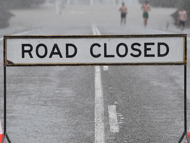 Wet weather in Townsville. Road closed at Allambie Lane, Kelso. Picture: Evan Morgan