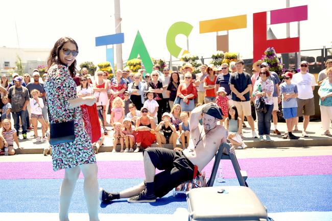 The Taste of Tasmania. Shep Huntly, performer in action. Picture: EDDIE SAFARIK