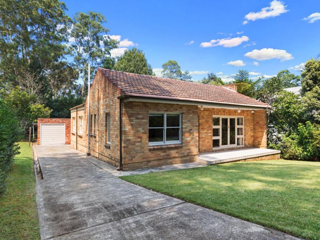 A house in Turramurra will set you back $AUD2880 a month.