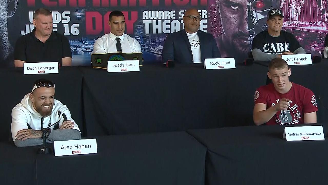 Two New Zealand boxers teed off in a bonkers press conference exchange.