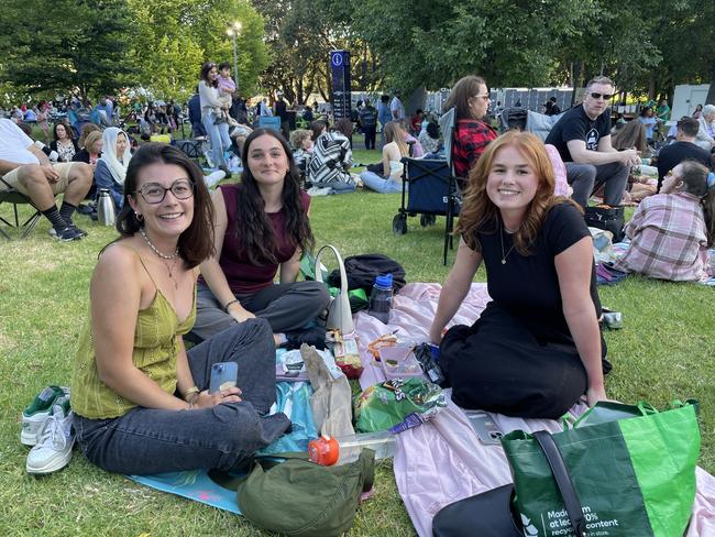 Rachel Ferro &amp; friends at Treasury Gardens in the Melbourne CBD for the 2024 New Year's Eve fireworks. Picture: Gemma Scerri