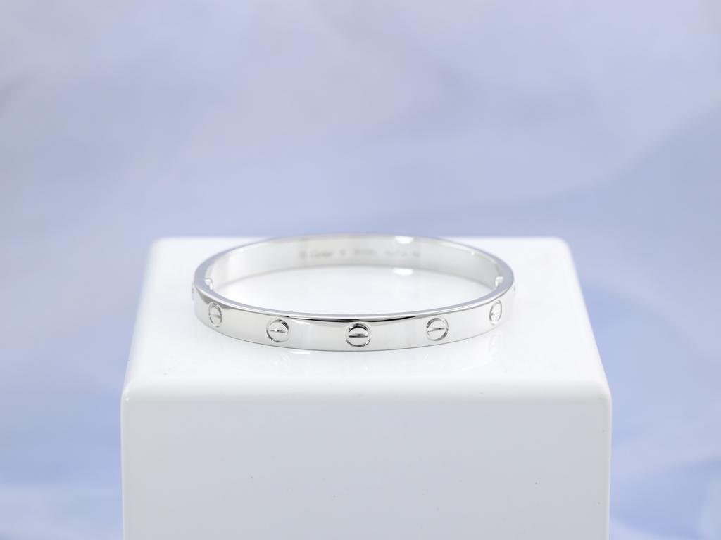 Cartier Love bracelet in 18ct white gold.
