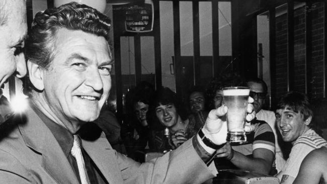 Bob Hawke enjoying a beer in 1978. Among considerable barriers to his becoming prime minister was his abuse of alcohol.