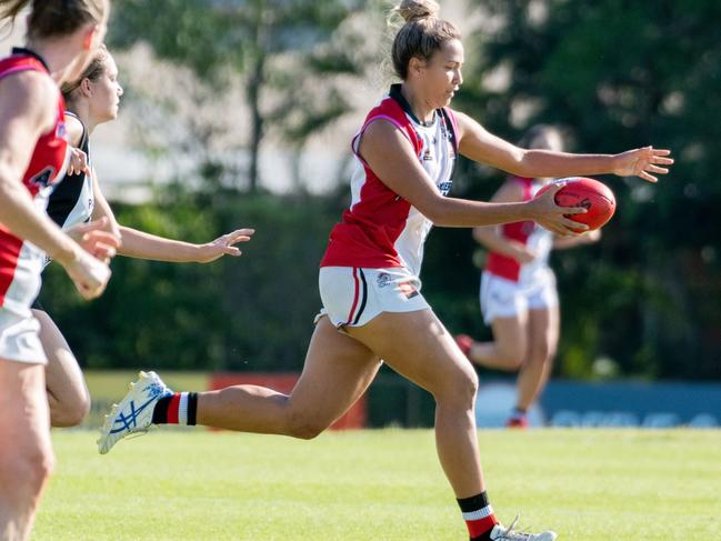 Tayla Thorn has been in kicking form in the 2020-21 season. Picture: Aaron Black AFLNT/Media