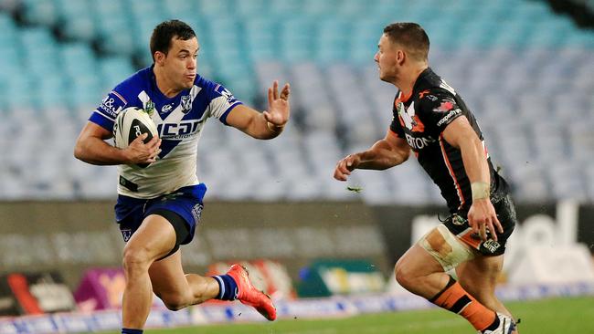 Thompson made his NRL debut with the Bulldogs in 2014.