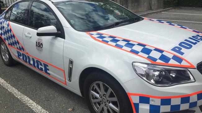 Stolen car crashes in Ashmore, driver arrested | Gold Coast Bulletin