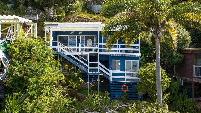 The Cannon-Brookesese bought 20 Ross Smith Parade, Great Mackerel Beach for $2.3m.