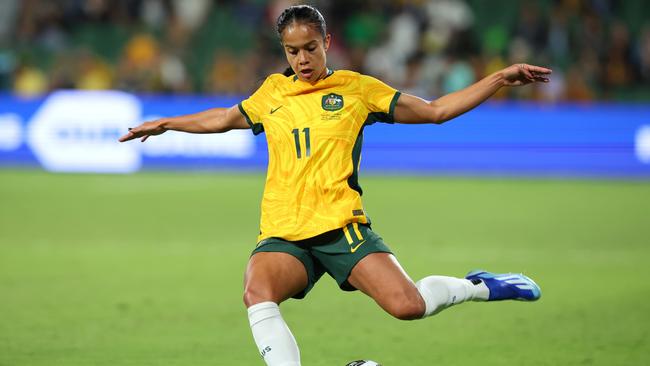 PERTH, AUSTRALIA - OCTOBER 26: Mary Fowler of the Matildas crosses the ball during the AFC Women's Asian Olympic Qualifier match between Australia Matildas and IR Iran at HBF Park on October 26, 2023 in Perth, Australia. (Photo by James Worsfold/Getty Images)