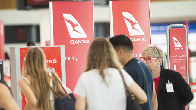 The SpaceX debris is delaying Qantas flights at short notice. Picture: NewsWire / Jeremy Piper