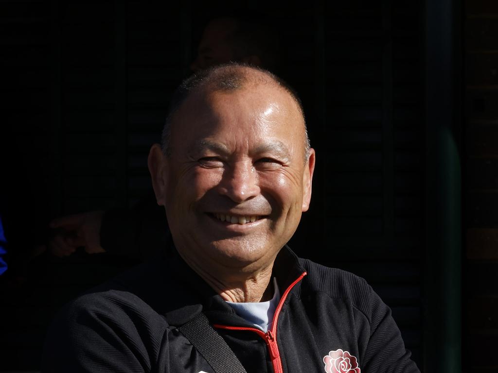 SYDNEY, AUSTRALIA - JULY 15: England coach Eddie Jones looks on during the England Rugby squad captain's run at Coogee Oval on July 15, 2022 in Sydney, Australia. (Photo by Mark Evans/Getty Images)