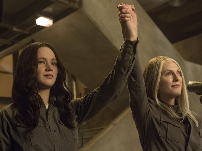Jennifer Lawrence as Katniss and Julianne Moore as President Alma Coin in The Hunger Games: Mockingjay - Part 1. Picture: Supplied