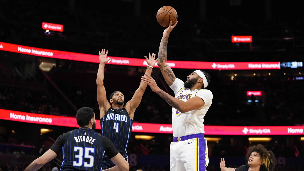 It’s been a slow start for Anthony Davis and the Lakers. (Photo by Rich Storry / GETTY IMAGES NORTH AMERICA / Getty Images via AFP)