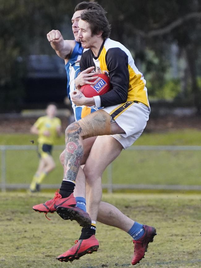 EFL: Chirnside Park’s Samuel King takes the mark. Picture: Valeriu Campan