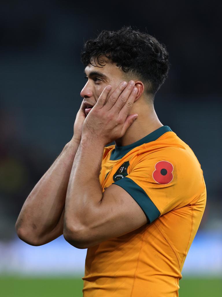 Last-Minute Drama: Wallabies Shock England as Suaalii Shines