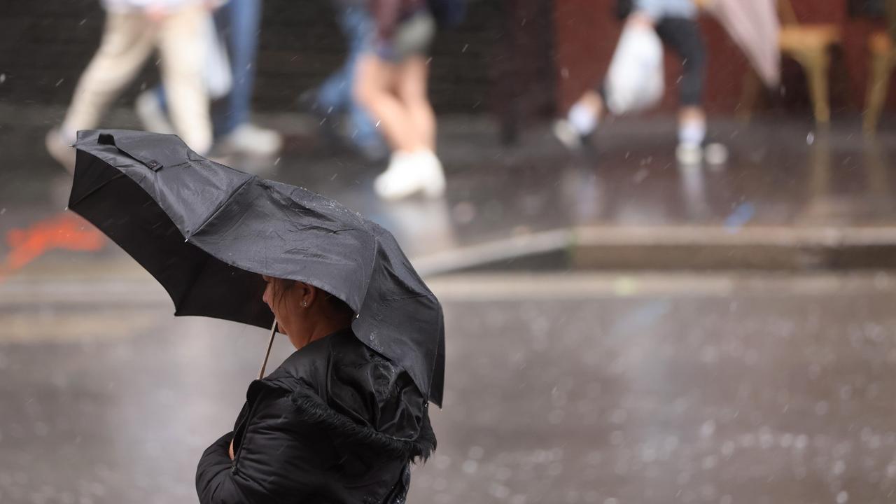 Melbourne, Sydney weather: Tornado supercell warning, large hailstones ...