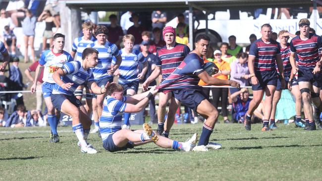 Amare Milford with the ball. Picture by Richard Gosling