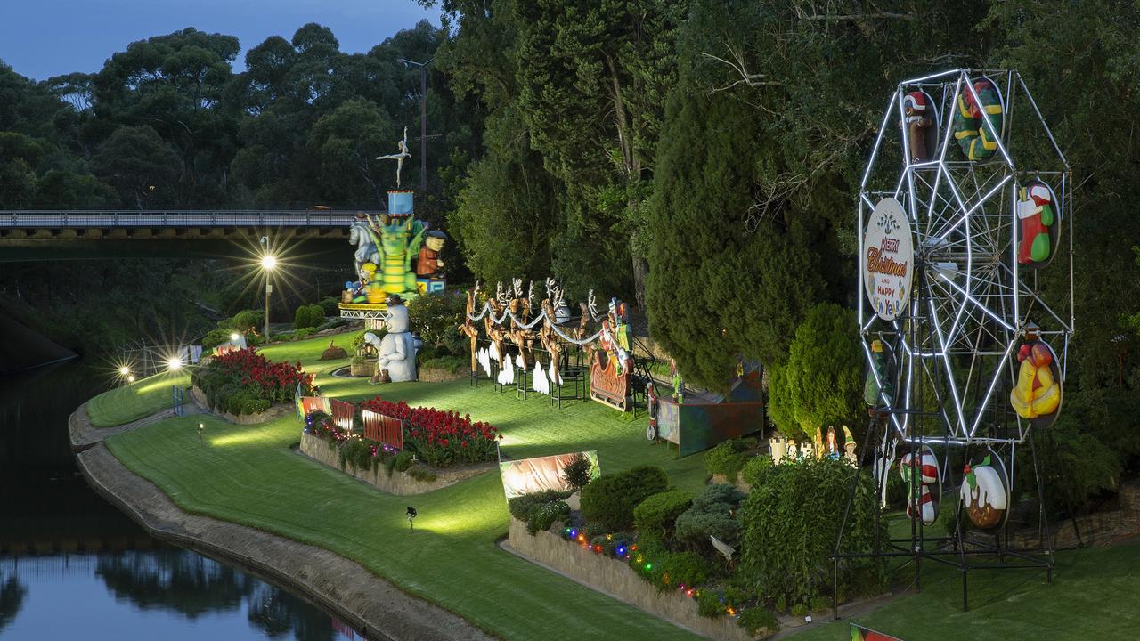 Brewery lights How the West End Torrens display was swept away in 2005