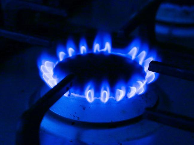 SYDNEY, AUSTRALIA - Newswire Photos August 01, 2022: A general view of a gas stove hot plate, asAustralia faces a gas crisis, the ACCC are placing pressure on the federal government and exporters to take action. Picture: NCA Newswire /Gaye Gerard