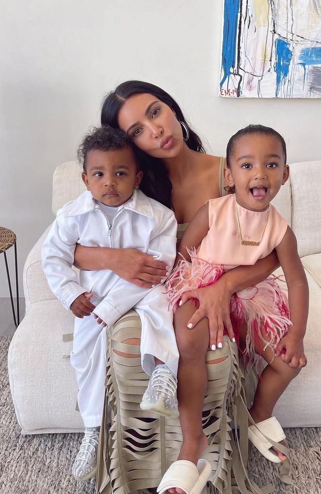 Kim Kardashian seen without her engagement ring in a recent photo with her children Saint and Chicago West. Picture: Instagram/kimkardashian