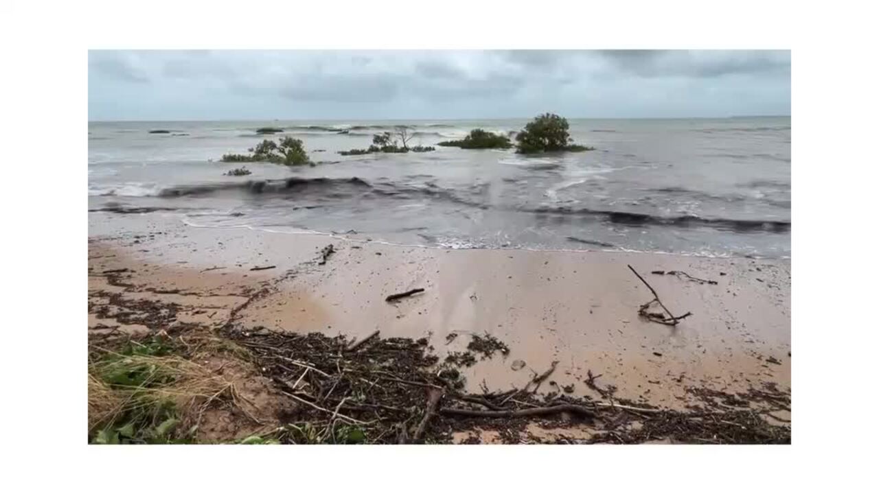 Hervey Bay Esplanade, Inskip hammered by high tides