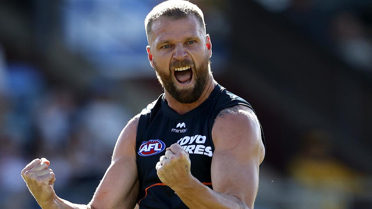 Stringer shock: Star recruit sent to the bench for Sydney derby
