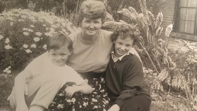 Ms Rosenberg with her children Drew and Danielle in the 1990s.