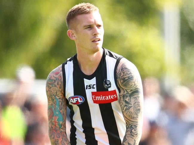 MELBOURNE, AUSTRALIA - FEBRUARY 22:  Dayne Beams of the Magpies runs with the ball during the AFL Practice Match between Collingwood and Melbourne at Olympic Park Oval on February 22, 2019 in Melbourne, Australia. (Photo by Scott Barbour/Getty Images)