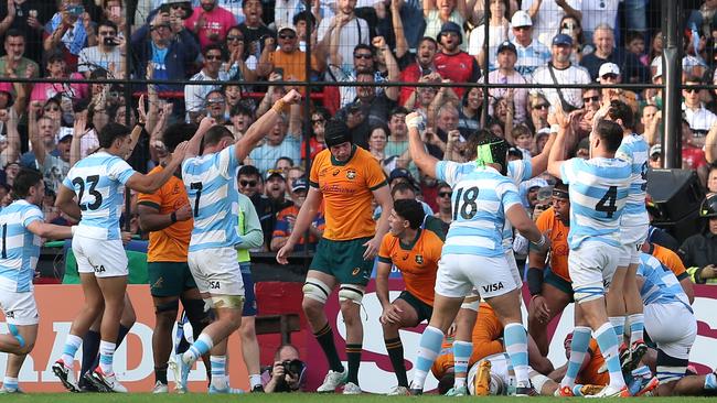 The Wallabies were walloped by Argentina in Santa Fe. Picture: Daniel Jayo/Getty Images)