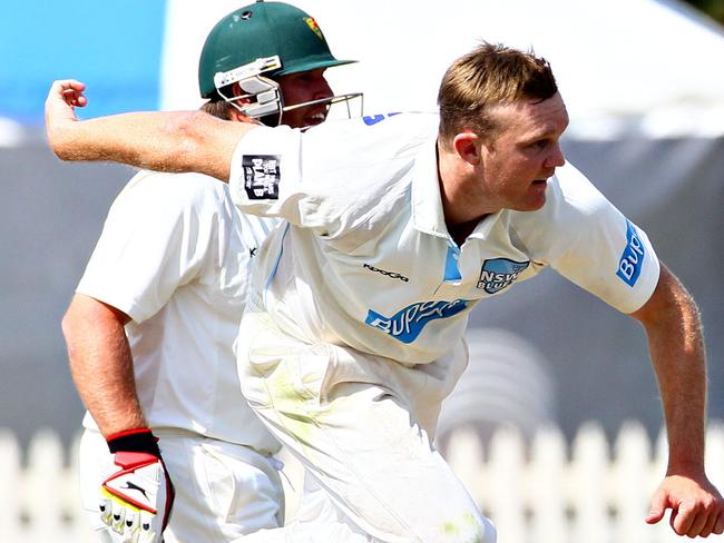 Doug Bollinger in action for NSW Blues.