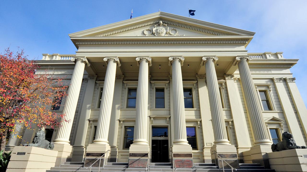 Geelong council ratepayers want state government monitors