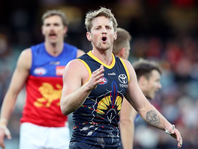 Rory Sloane is playing through his finger injury. Picture: AFL Photos/Getty Images