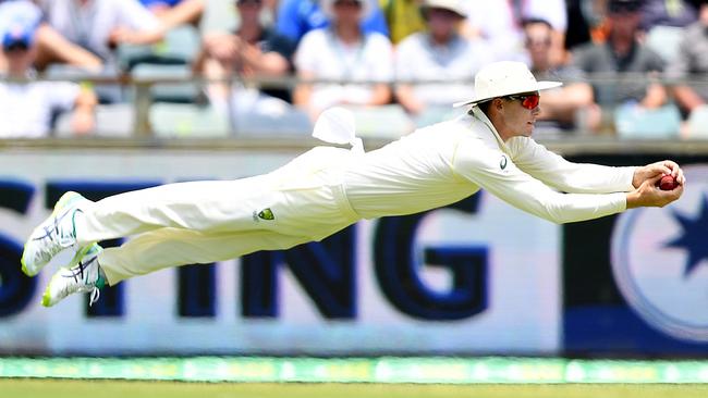 Peter Handscomb took this amazing catch to dismiss Dawid Malan. Picture: AAP Images